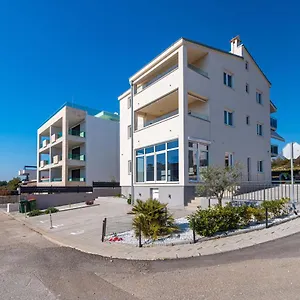  Apartment Aurelia