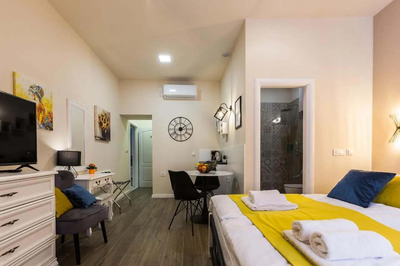 Angie Central Rooms Zadar